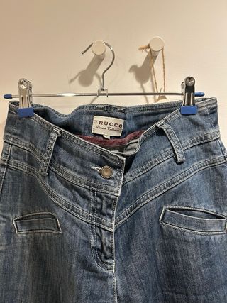 Pantalones campana vaqueros Trucco