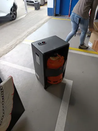 Estufa Admiral casi nueva,con bombona butano