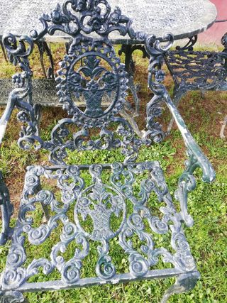 Conjunto mesa y sillas de forja aluminio