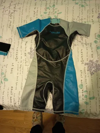 Buzo Neopreno Niño Azul y Gris