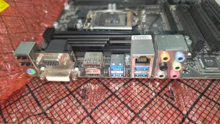 Schede madri Gigabyte difettose in vendita