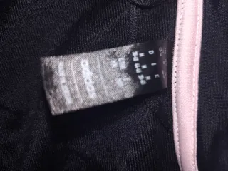 Chaqueta deportiva Adidas Negra y Rosa