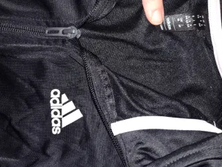 Chaqueta deportiva Adidas Negra y Rosa