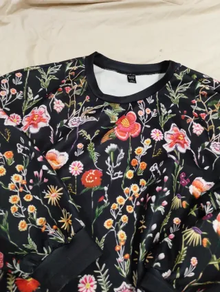 Sudadera estampada flores