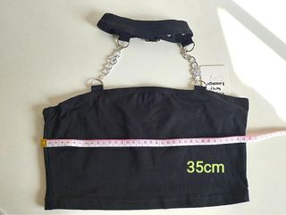 Crop top con cadenas Talla S