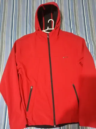 Cazadora Mountain Roja