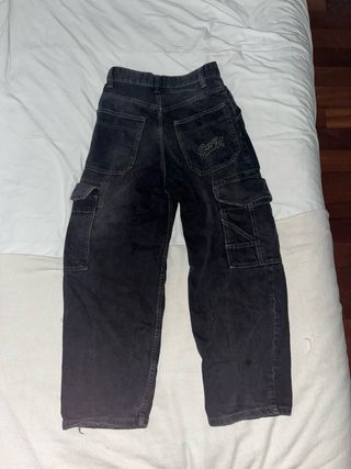 Pantalón cargo Pull&Bear negro talla EUR: 32