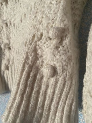 Jersey punto calado bolas beige