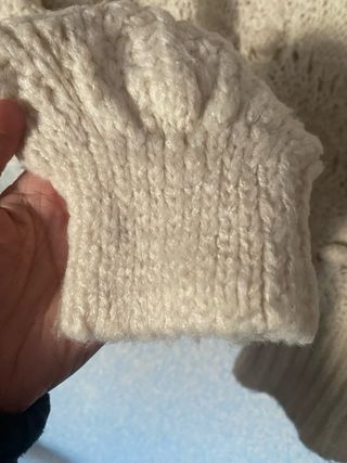 Jersey punto calado bolas beige