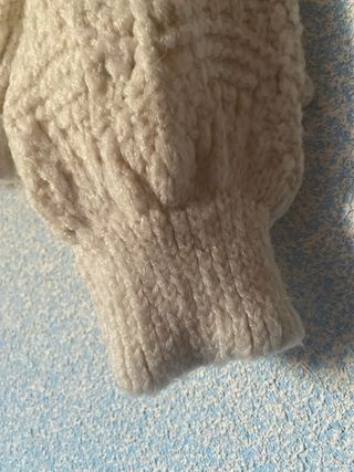 Jersey punto calado bolas beige