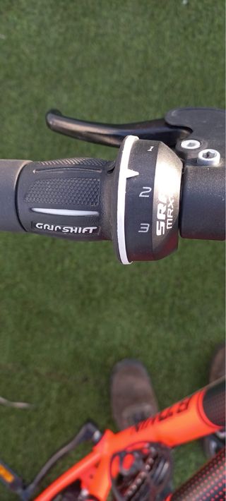 Bicicleta Btwin naranja.24 pulgadas