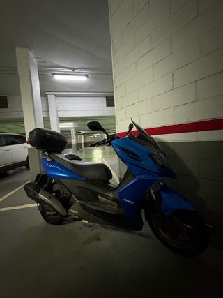 Moto Kymco Xciting 300i ABS