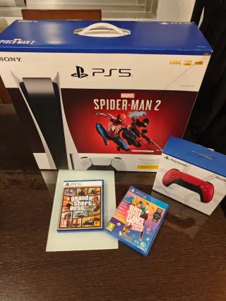 PlayStation 5 con 2 controller e 2 giochi