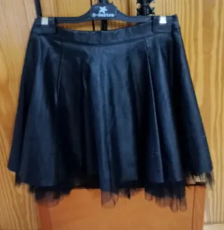 Minifalda negra con tul