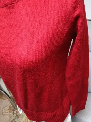 Jersey cuello alto rojo