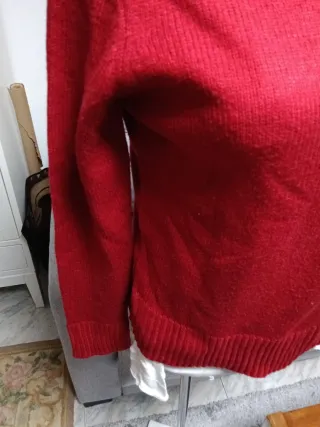 Jersey cuello alto rojo