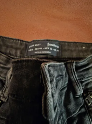 Pantalón vaquero negro