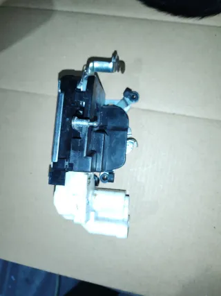 Cerradura original Alfa Romeo 146