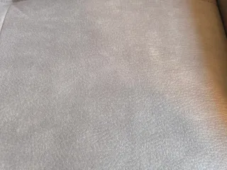 Sofá chaise longue con cama color camel