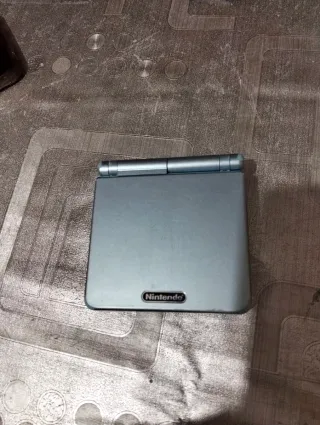 Nintendo Game Boy Advance SP Plata + Accesorios