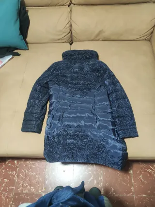 Abrigo mujer azul con encaje