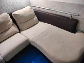 Divano chaise longue 3 posti beige e marrone