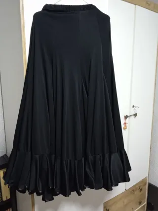 Falda Flamenca Negra con Gode