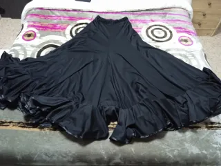 Falda Flamenca Negra con Gode