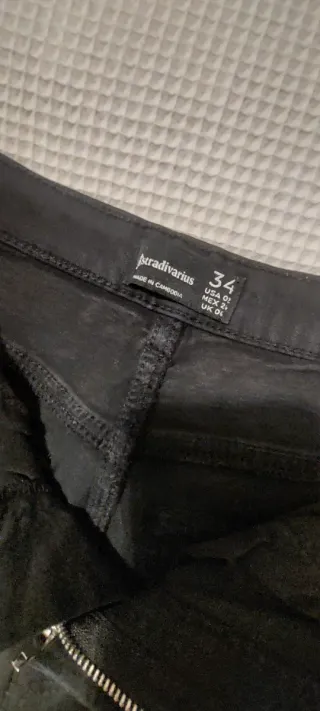 Vaqueros Stradivarius Negros