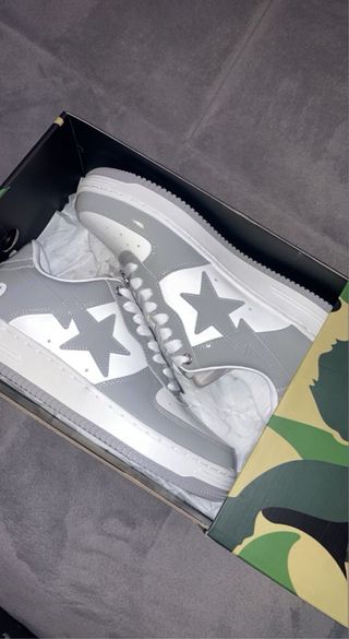 Zapatillas Bape Grises y Blancas