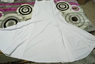 Falda flamenca blanca