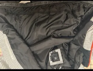 Chaqueta y pantalón de nieve niña.