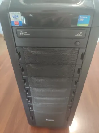 PC Gamer i-5 refrigeración líquida Corsair 16gbRAM