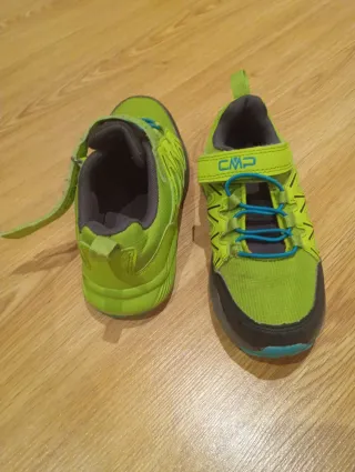 Zapatillas niño CMP Talla 30.En muy buen estado