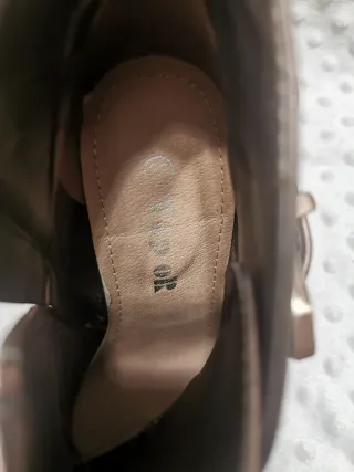 Botines oro viejo hebillas. T37 Top