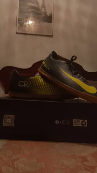 Botas Fútbol Sala CR7 MercurialX Talla 42