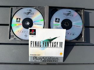 Final Fantasy 7 y 8 de PS1 y Final Fantasy 10 PS2