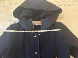 Abrigo corto azul marino Zara talla S