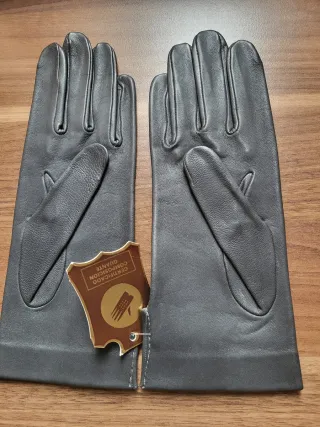 Guantes de piel L. Davila Aguaijo grises