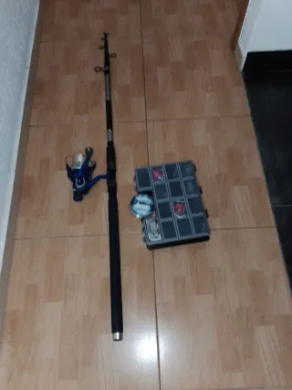 Pack pesca caña y carrete y accesorios
