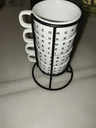 4 tazze da caffè con supporto