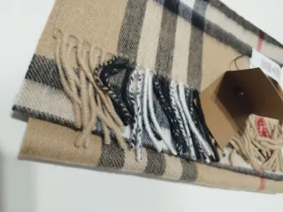 Bufanda Burberry Beige Multicolor