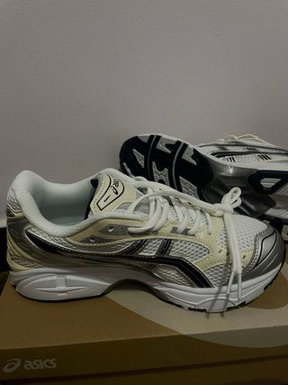 ASICS Air Sics Plata/Blanco