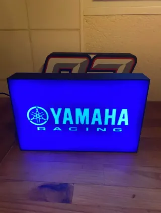 Decoración Yamaha DT y Lámpara Racing