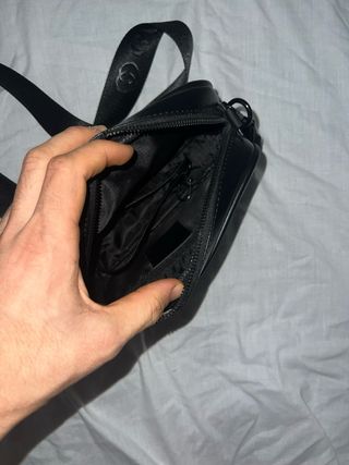 Bolso bandolera Gucci negro