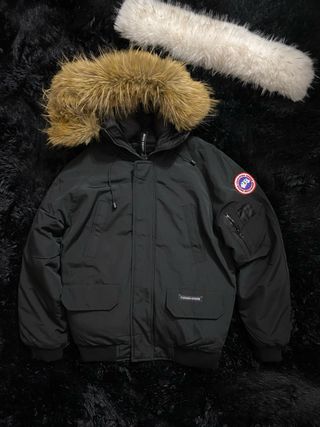 Giubbotto Canada Goose nero con cappuccio