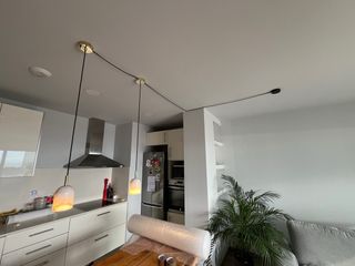 Juego de 2 lámparas alabastro blanco y oro