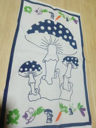 Paños de cocina con setas y pájaros