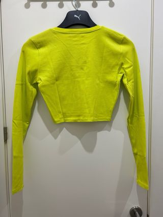 Camiseta cropped Zara nueva