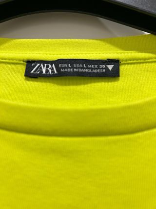 Camiseta cropped Zara nueva